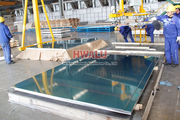 What are the advantages of using decorative aluminum sheet metal?